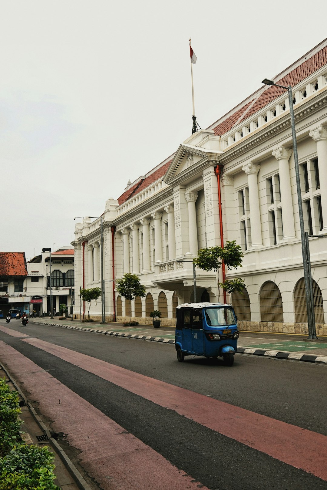 Indonesian Ministry Official Administration and Online Fiduciary Center